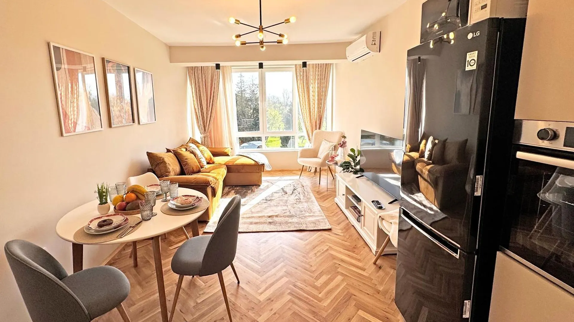 Aura Beach Apartment Burgas Bulgaria
