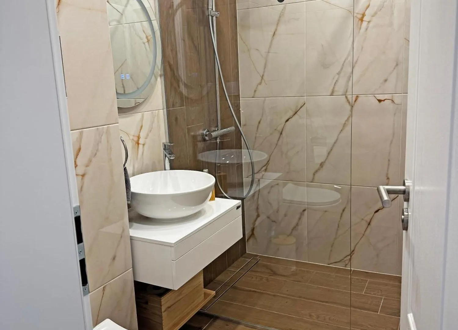 Aura Beach Apartment Burgas
