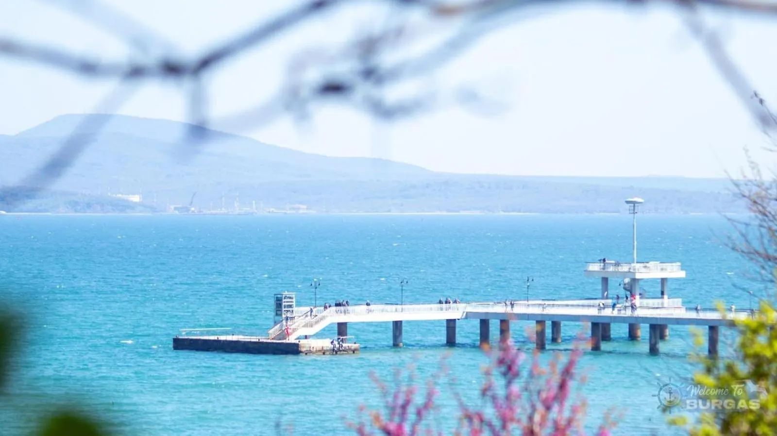 Aura Beach Apartment Burgas Bulgaria